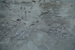 Pavimento de hormigón impreso en Vic mostrando diseño decorativo